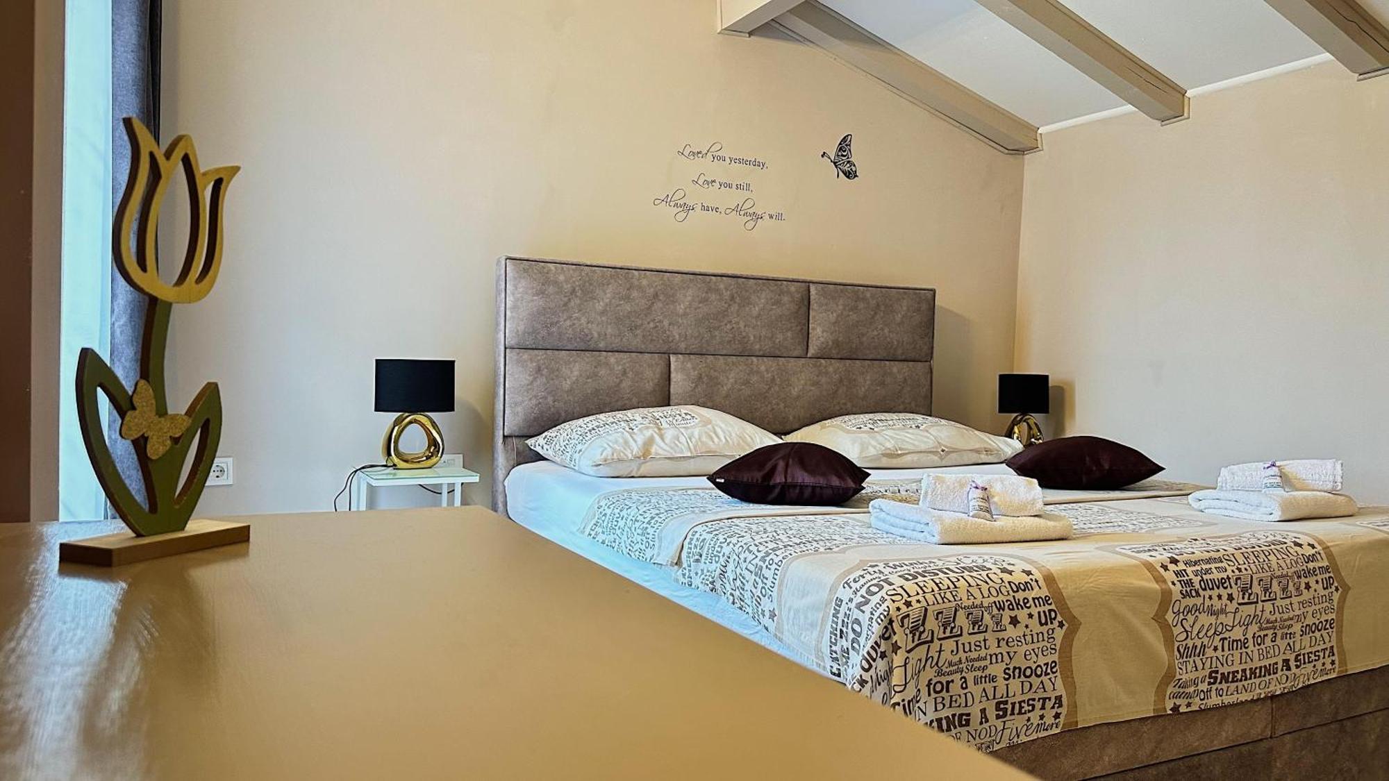 Apartments Matea Tisno Zewnętrze zdjęcie